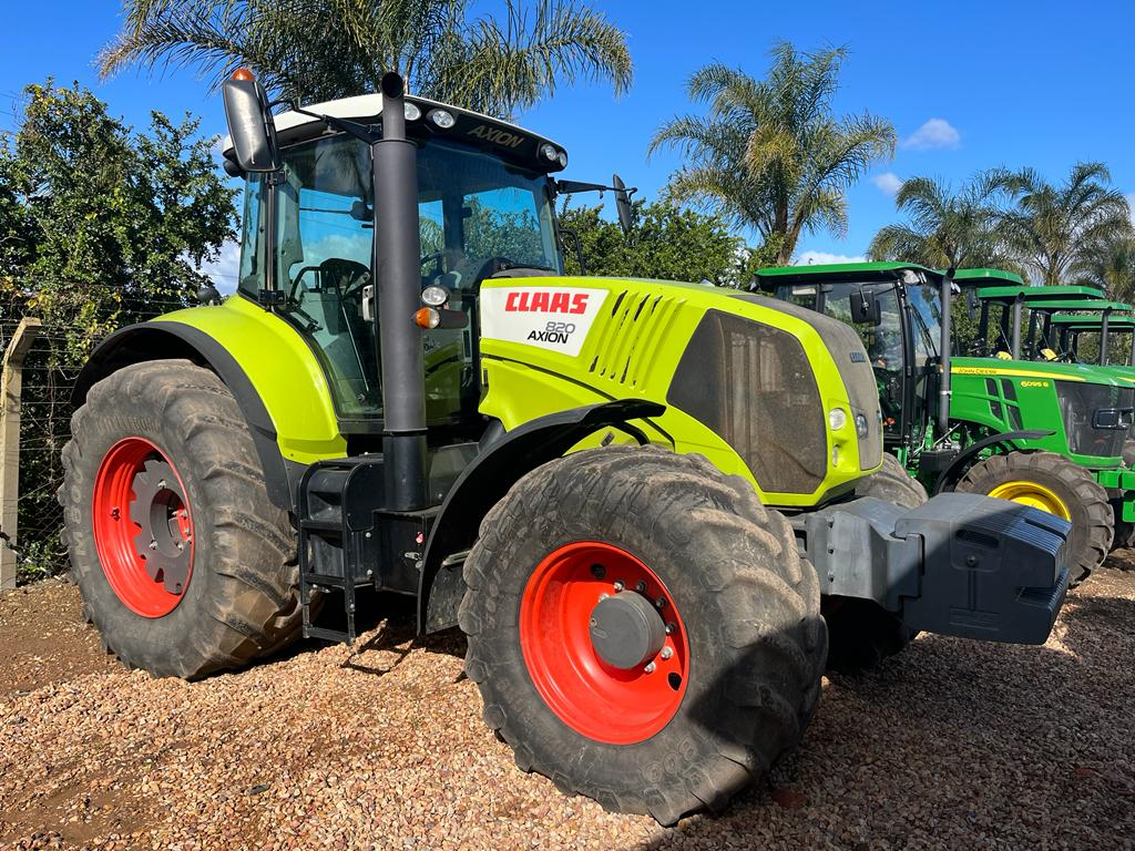 2015 Claas Axion 820 Tractor