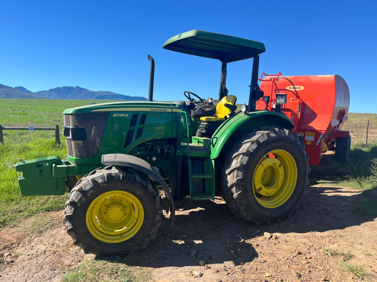 John Deere 6095B Tractor