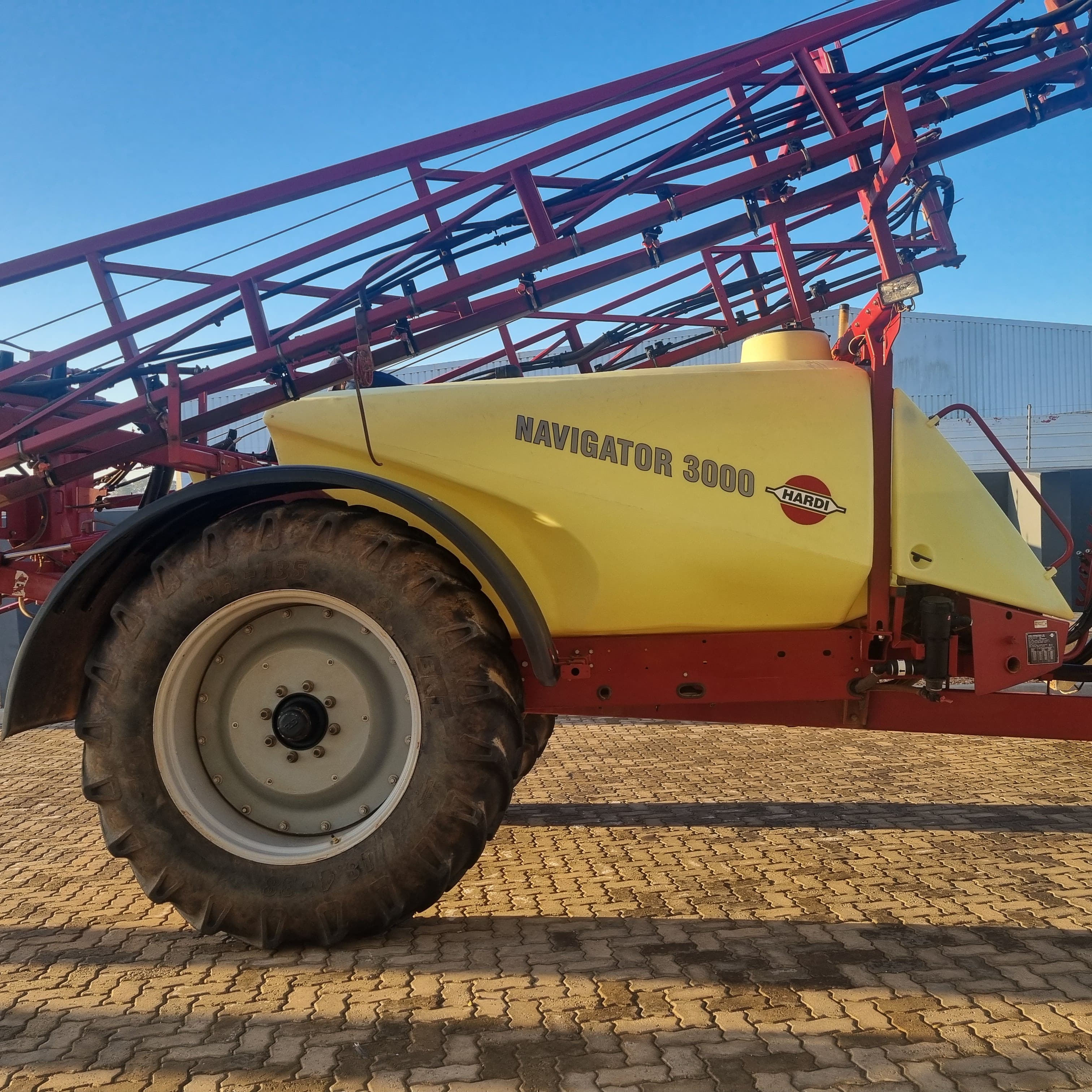 2014 Hardi Navigator 3000L sprayer