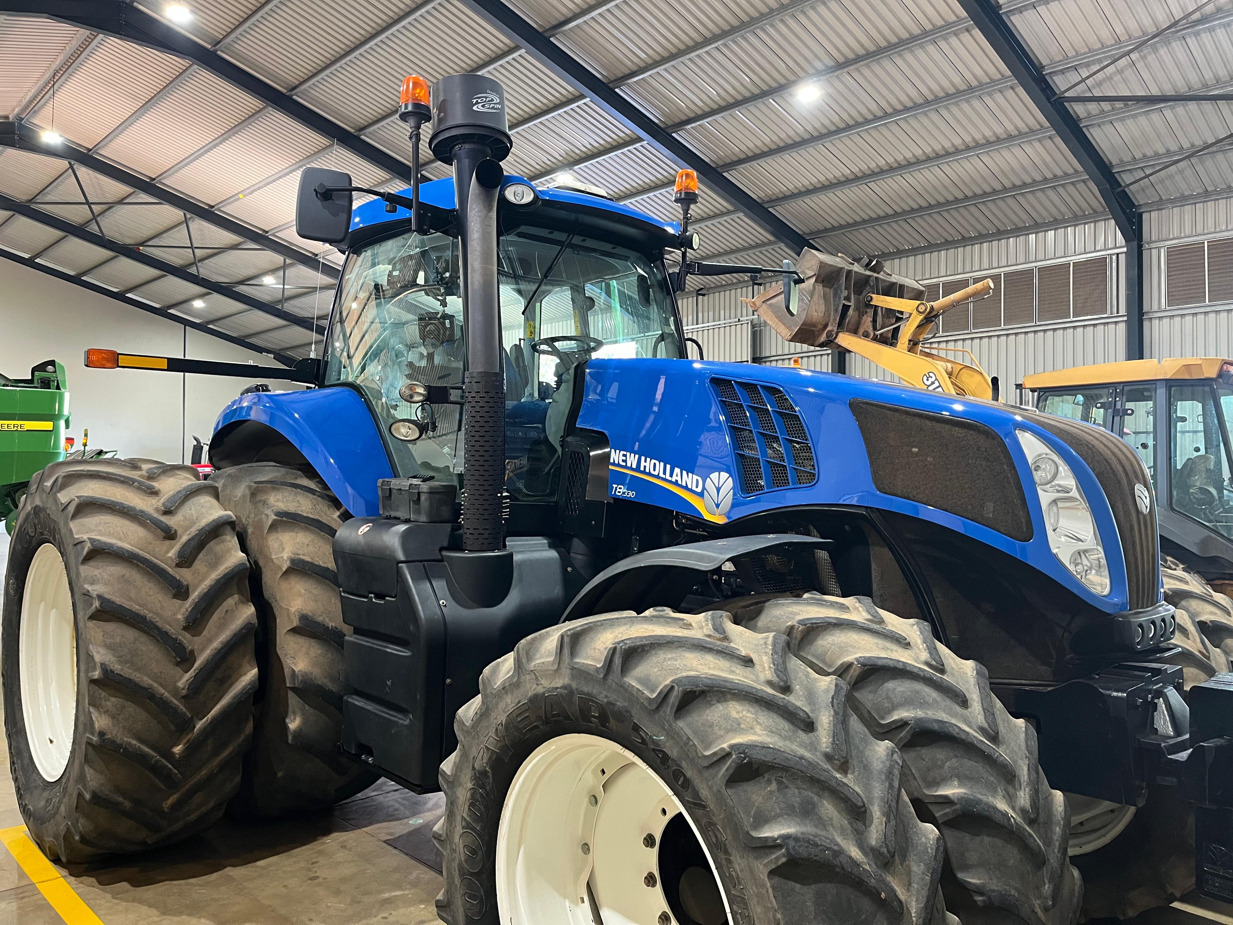 2011 New Holland T8.330