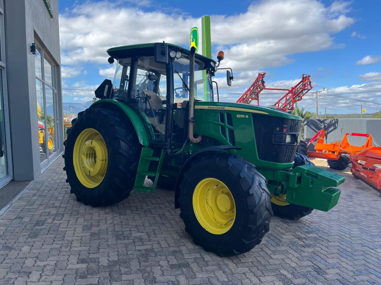 2021 John Deere 6135B Cab